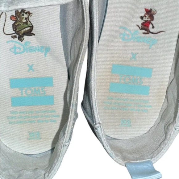 DISNEY X TOMS Cinderella Sky Blue Glass Slipper Canvas Shoes Women’s Size 8 - Picture 8 of 9